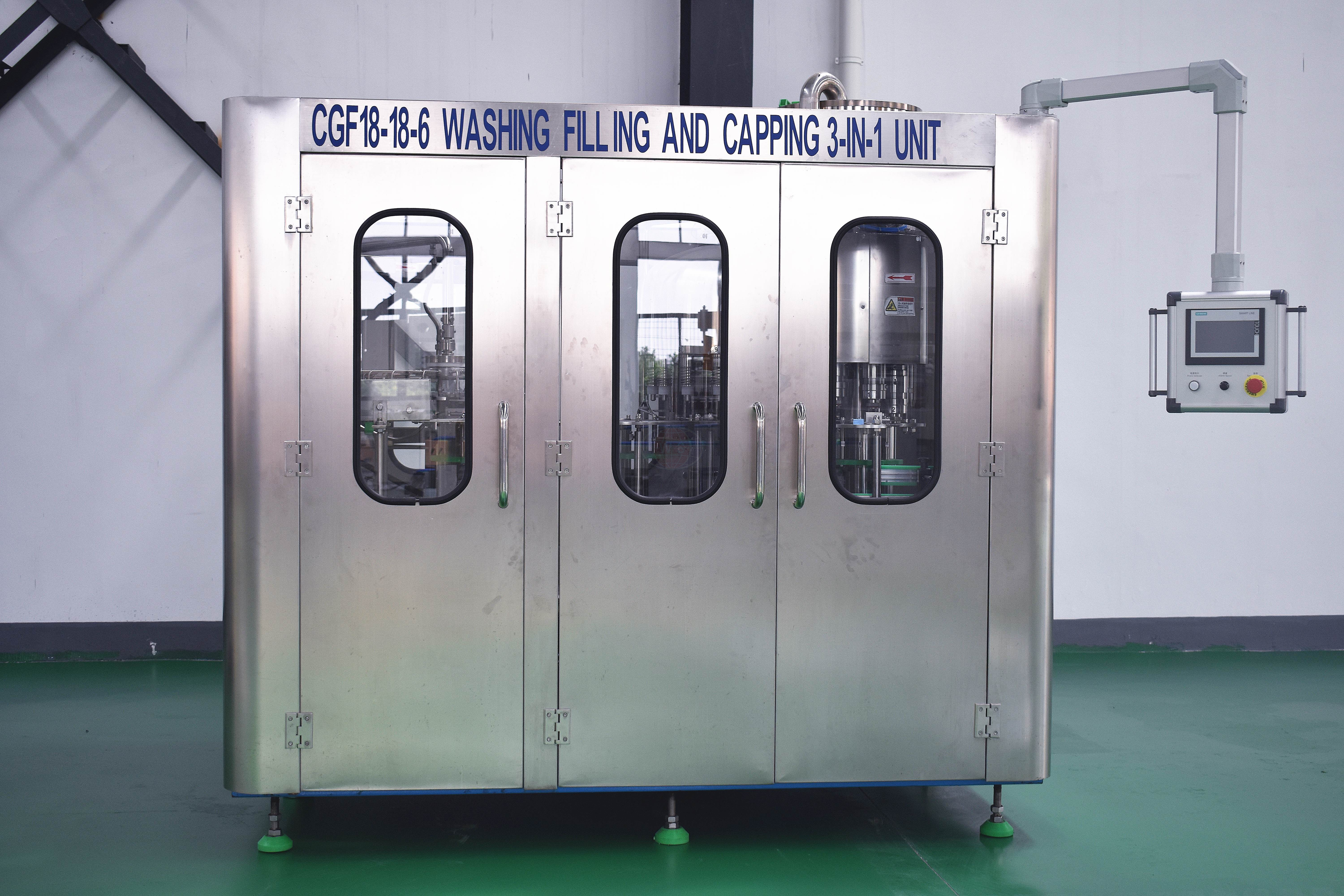 Quais são os usos da máquina de sopro de garrafas?