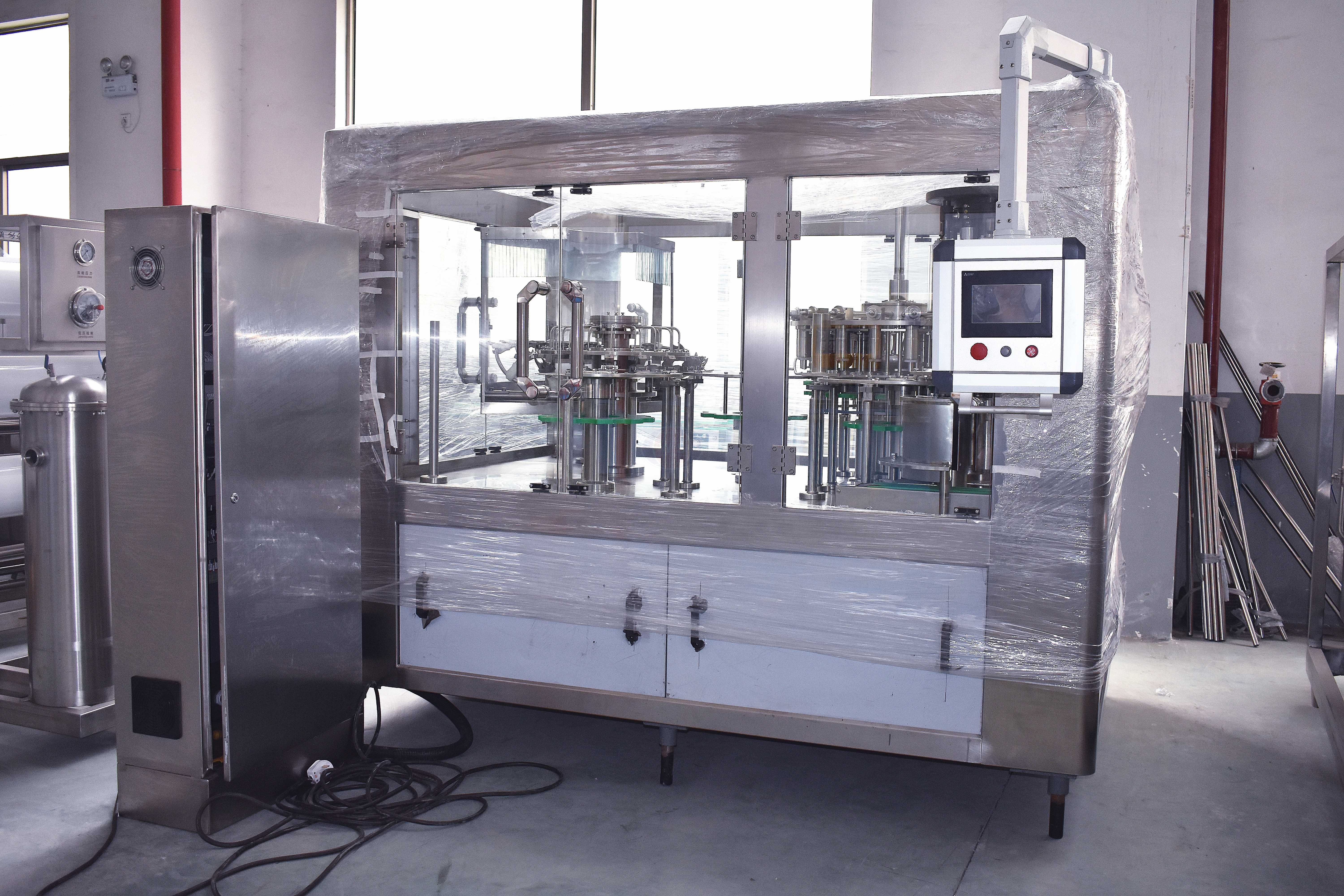 Como podemos processar a máquina de enchimento e capeamento de garrafas?