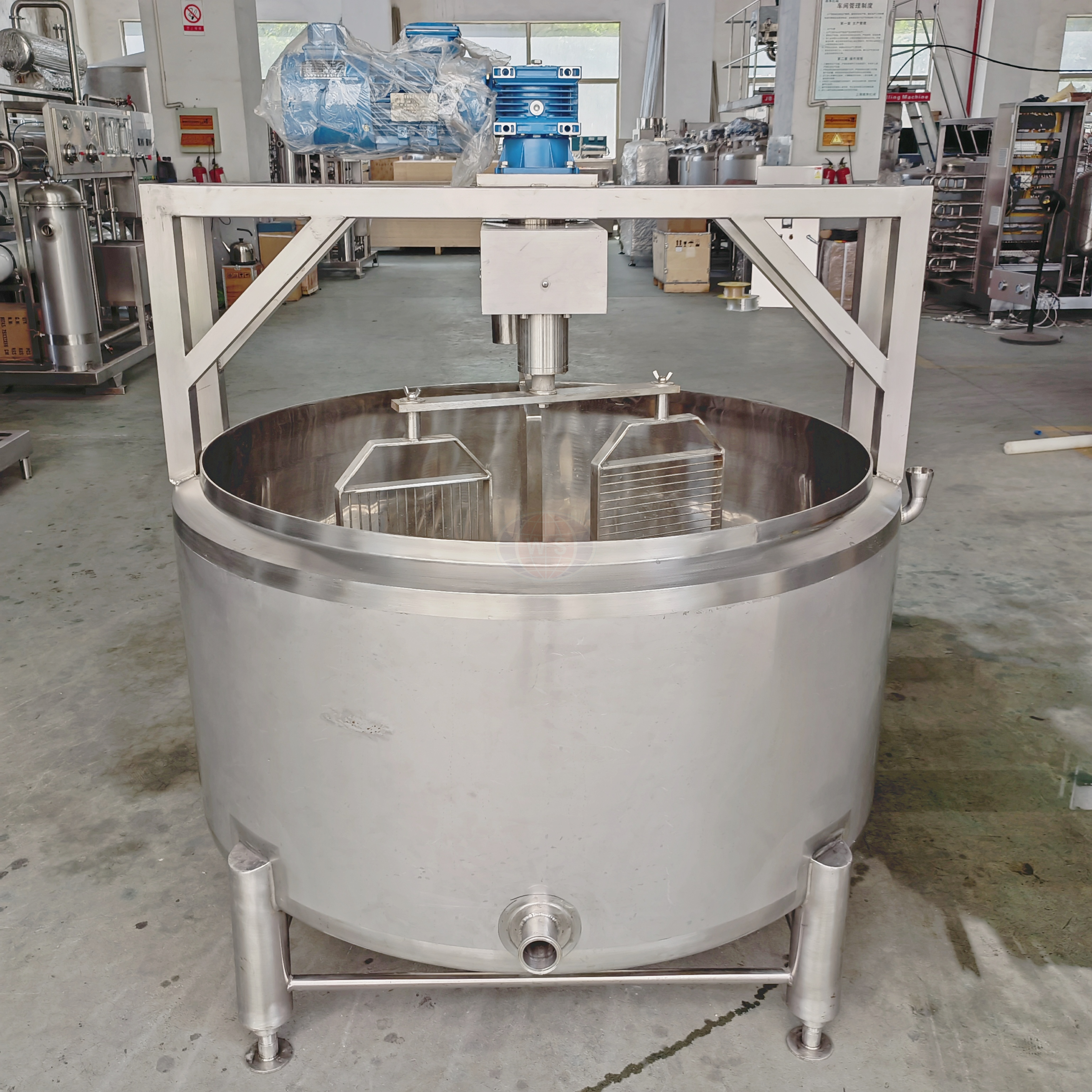 Como as máquinas de fazer queijo funcionam com eficiência?