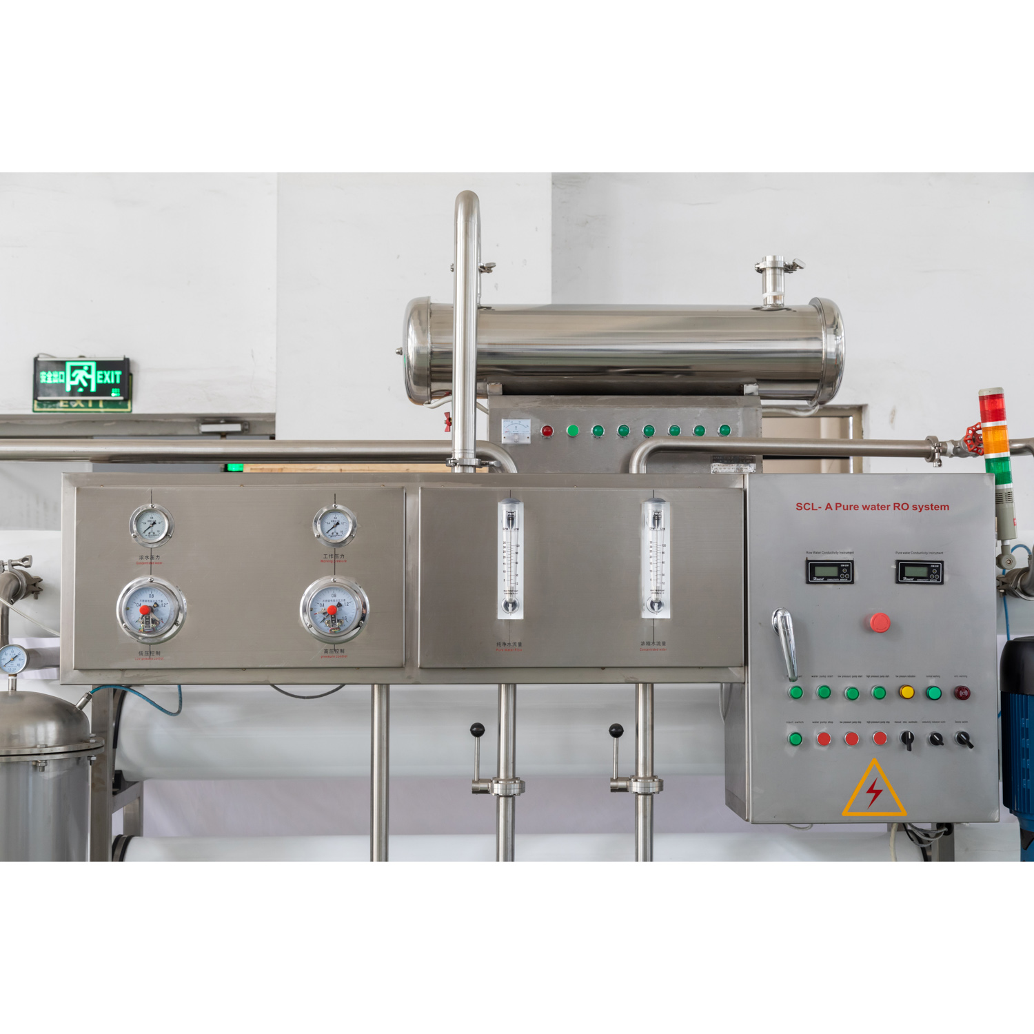 Sistema de filtro de &aacute;gua por osmose reversa 