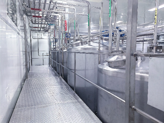 Qual método de enchimento é adequado para bebidas energéticas não carbonatadas?